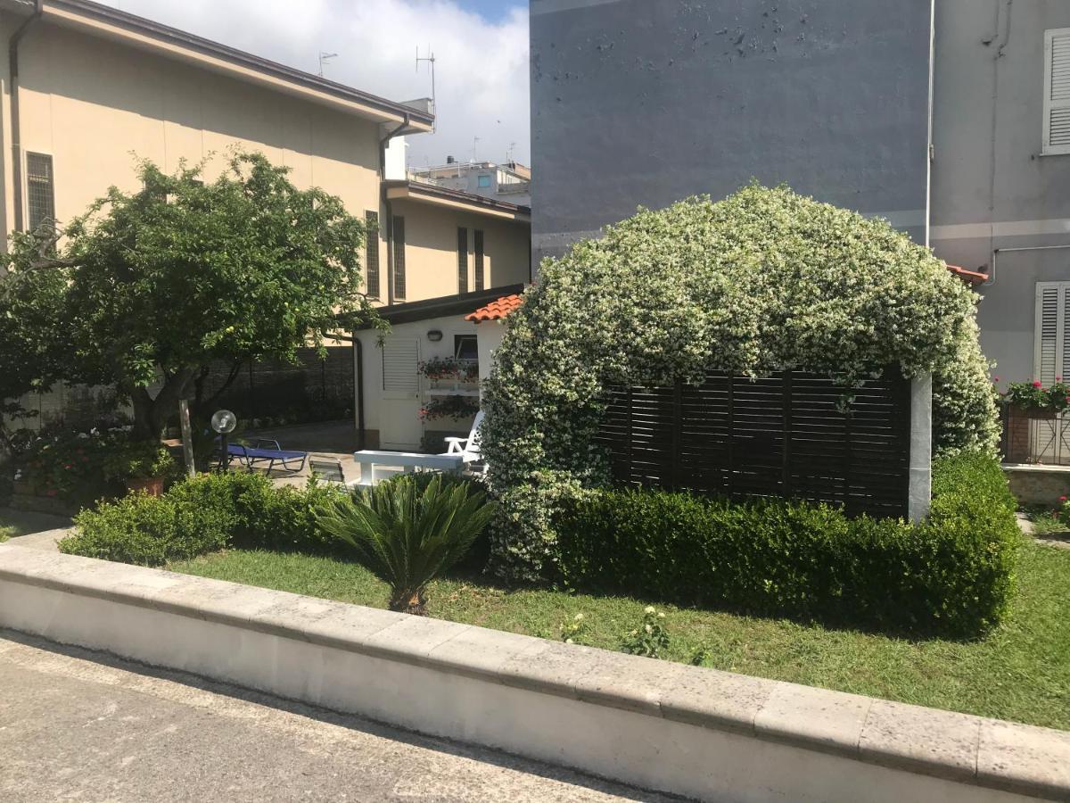 Impero 6 Apartment Scauri  Exterior photo